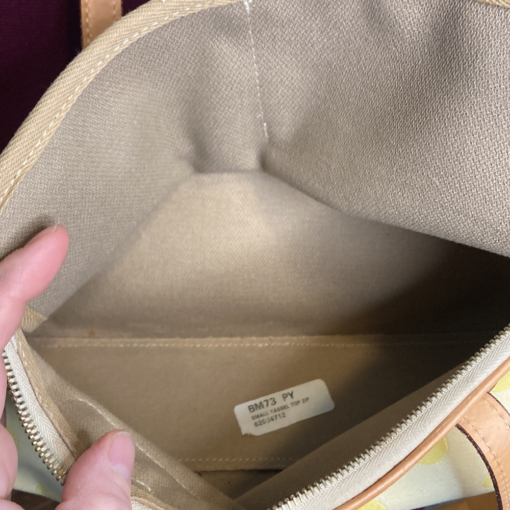 Dooney and Bourne yellow polka dot shoulder bag - Picture 9 of 9